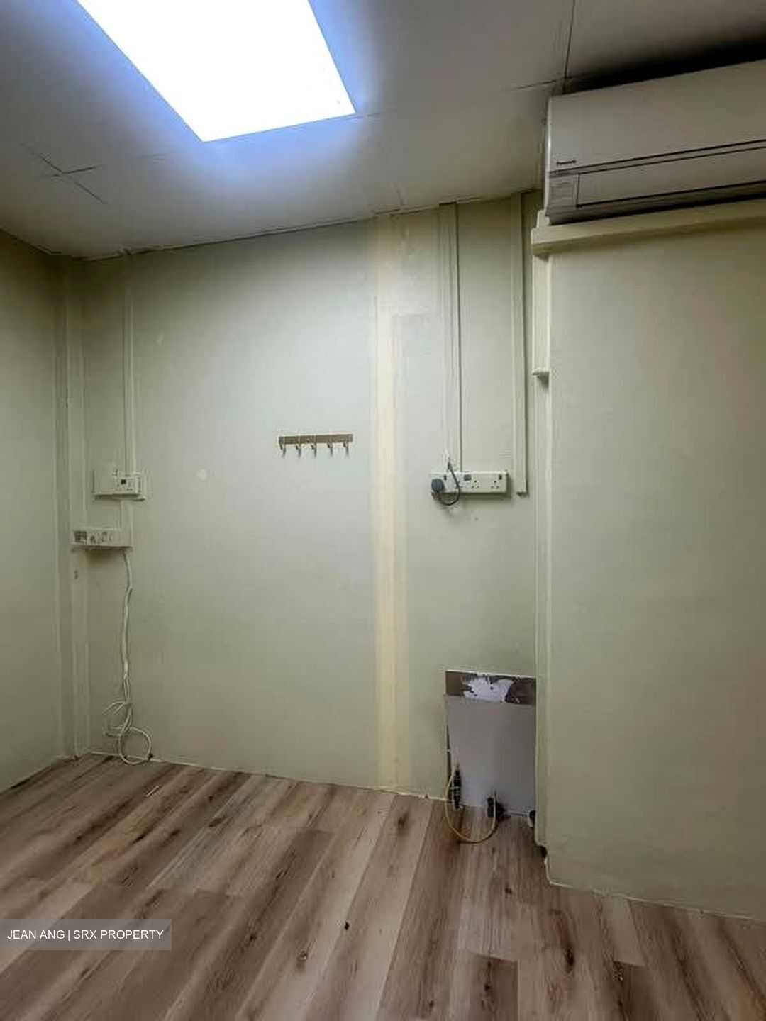 YUHUA PLACE (D22), Shop House #587548281